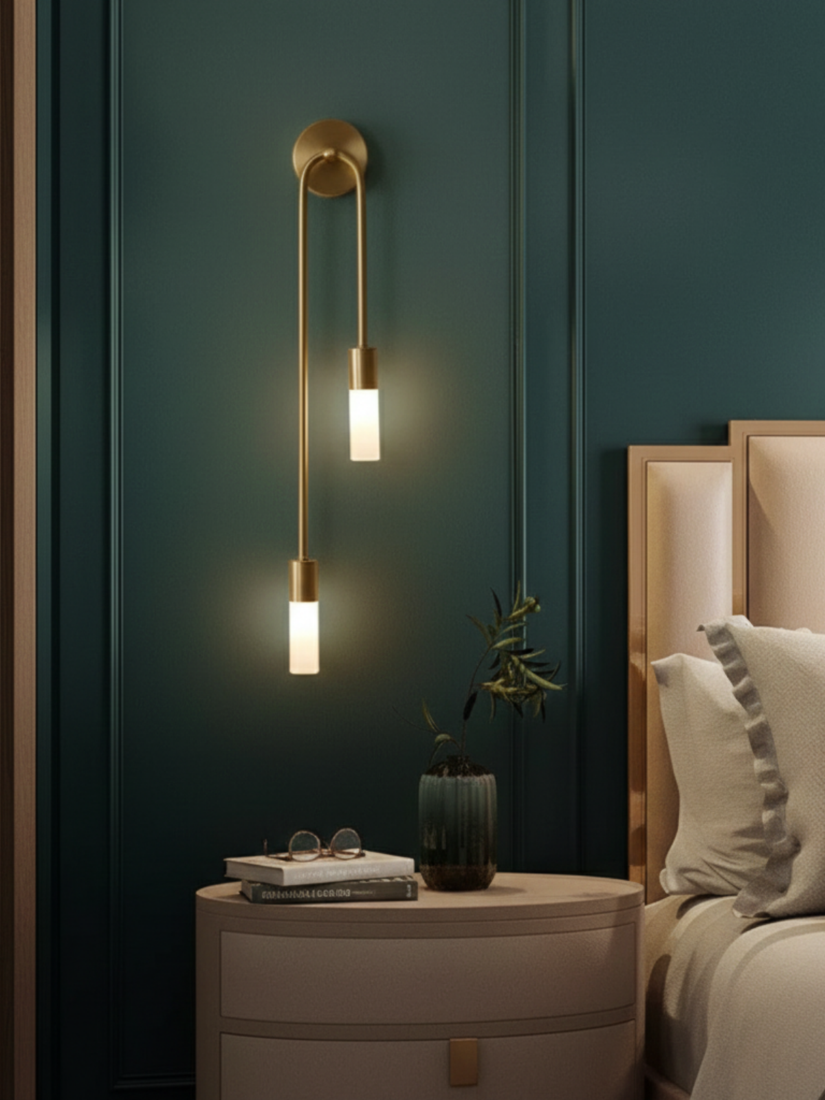 The Golden Sculpture Sconce Wall Light